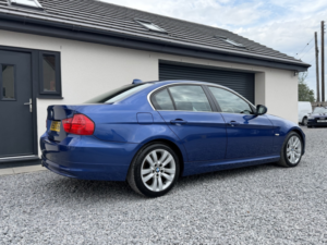 2010 BMW 3 Series 3.0 330d Se Saloon in Blue — image 4