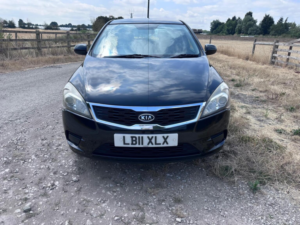 2011 Kia Ceed 1.4 Vr-7 Euro 5 5dr in Black — image 2