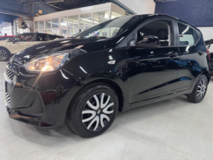2018 Hyundai I10 1.0 Se Euro 6 5dr in Black — image 6