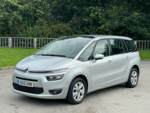 2015 Citroen Grand C4 Picasso 1.6 E-Hdi Vtr+ Etg6 Euro 5 (s/s) 5dr in Silver — image 3