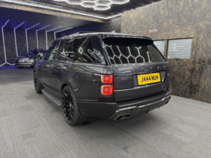 2018 Land Rover Range Rover 3.0 Td V6 Urban Autobiography in Grey — image 3