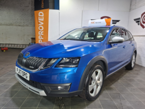 2017 Skoda Octavia 2.0 Tdi Scout in Blue — image 5
