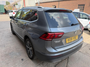 2018 Volkswagen Tiguan Allspace 2.0 Tdi Se Nav DSG 4motion Euro 6 (s/s) 5dr in Grey — image 4