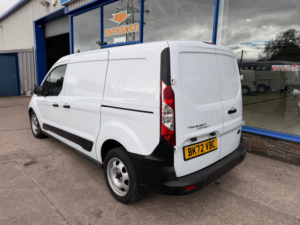 2022 Ford Transit Connect 1.5 250 Ecoblue Leader Panel Van 5dr Diesel Manual L2 Euro 6 100 Ps in White — image 5