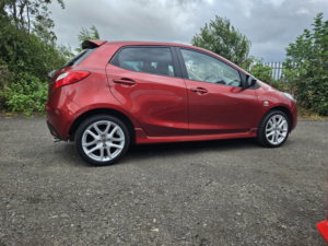2013 Mazda Mazda2 1.3 Venture in Red — image 5