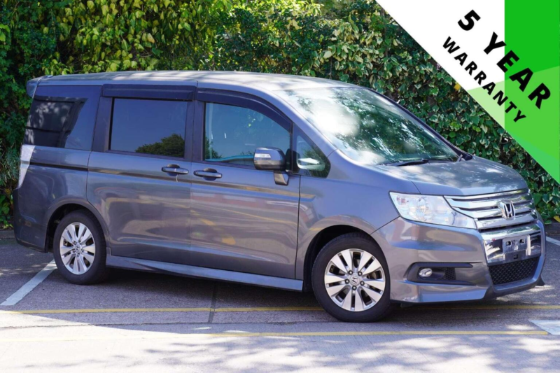 2011 Honda Stepwagon 2.0 Spada S 5dr 8 Seats in Grey — image 1