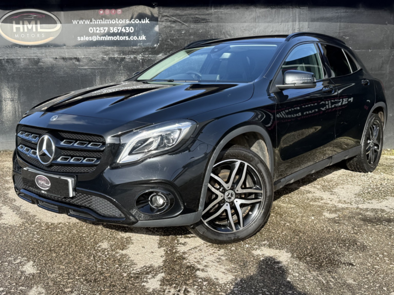 2019 Mercedes-Benz Gla 1.6 Gla180 Urban Edition in Black — image 1