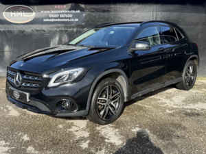 2019 Mercedes-Benz Gla 1.6 Gla180 Urban Edition in Black — image 2
