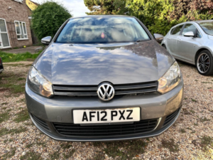 2012 Volkswagen Golf 1.6 Tdi Bluemotion Tech Match in Grey — image 5