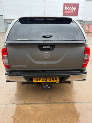 2020 Nissan Navara 2.3 Dci Tekna Pickup Double Cab 4dr Diesel Auto 4WD Euro 6 (190 Ps) in Grey — image 4