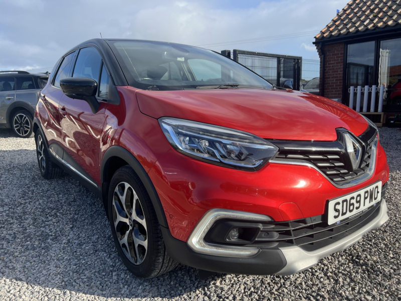 2020 Renault Captur 1.3 Gt Line Tce 130 My19 in Red — image 1