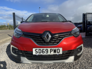 2020 Renault Captur 1.3 Gt Line Tce 130 My19 in Red — image 2