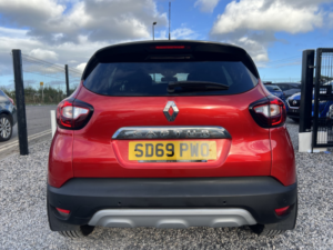2020 Renault Captur 1.3 Gt Line Tce 130 My19 in Red — image 6