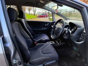 2012 Honda Jazz 1.3h Ima Hs Hatchback 5dr Petrol Hybrid CVT Euro 5 (102 Ps) in Silver — image 3