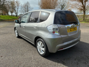 2012 Honda Jazz 1.3h Ima Hs Hatchback 5dr Petrol Hybrid CVT Euro 5 (102 Ps) in Silver — image 6