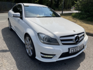 2012 Mercedes-Benz C Class 2.1 C250 Cdi Blueefficiency Amg Sport in White — image 3