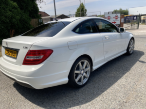 2012 Mercedes-Benz C Class 2.1 C250 Cdi Blueefficiency Amg Sport in White — image 6