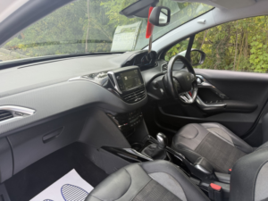 2017 Peugeot 2008 1.6 Bluehdi Allure in White — image 3