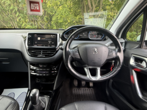 2017 Peugeot 2008 1.6 Bluehdi Allure in White — image 4