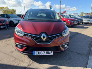 2017 Renault Grand Scenic 1.5 Dci Dynamique Nav Euro 6 (s/s) 5dr in Red — image 3