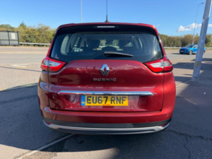 2017 Renault Grand Scenic 1.5 Dci Dynamique Nav Euro 6 (s/s) 5dr in Red — image 6