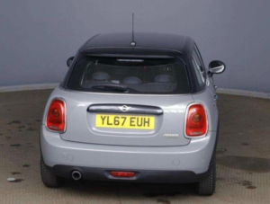 2018 MINI Hatch 1.5 Cooper Euro 6 (s/s) 5dr in Grey — image 4