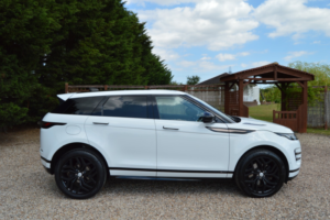 2020 Land Rover Range Rover Evoque 2.0 D180 R-Dynamic Se in White — image 4