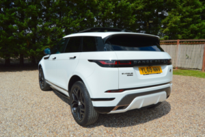 2020 Land Rover Range Rover Evoque 2.0 D180 R-Dynamic Se in White — image 5