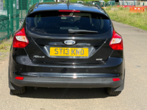 2013 Ford Focus 1.0t Ecoboost Zetec Hatchback 5dr Petrol Manual Euro 5 (s/s) (125 Ps) in Black — image 6