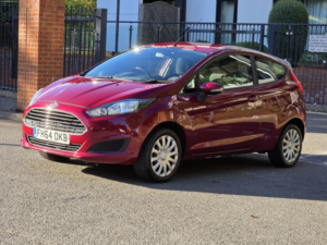 2015 Ford Fiesta 1.25 Style Euro 5 3dr in Multicolour — image 3