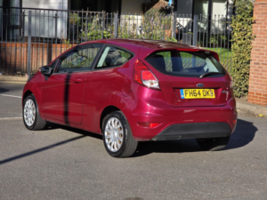 2015 Ford Fiesta 1.25 Style Euro 5 3dr in Multicolour — image 4