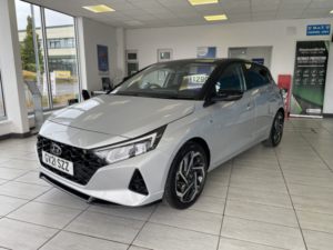 2021 Hyundai I20 1.0 I20 Ultimate 1.0t Dct 48v in Silver — image 2