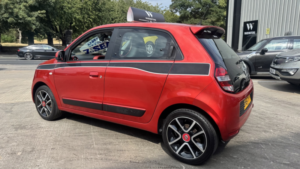 2014 Renault Twingo 0.9 Dynamique Energy Tce 90 Stop & Start Red 5dr Lowmiles+lowtax+12 Stamps in Red — image 3