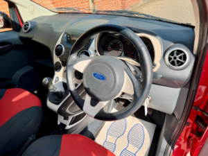 2010 Ford Ka 1.2 Titanium Euro 4 3dr in Red — image 5