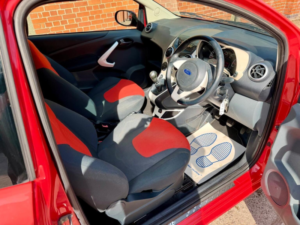 2010 Ford Ka 1.2 Titanium Euro 4 3dr in Red — image 6