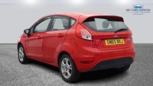 2015 Ford Fiesta 1.5 Tdci Style Hatchback 5dr Diesel Manual Euro 6 (75 Ps) in Red — image 4