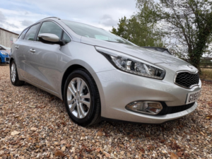 2016 Kia Ceed 1.6 Crdi Ecodynamics 3 Sportswagon Euro 5 (s/s) 5dr in Silver — image 3