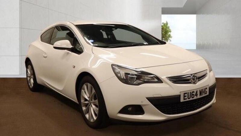 2014 Vauxhall Astra Gtc 1.4t Sri Euro 5 (s/s) 3dr in White — image 1