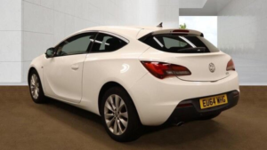 2014 Vauxhall Astra Gtc 1.4t Sri Euro 5 (s/s) 3dr in White — image 3