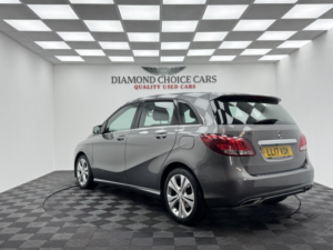2017 Mercedes-Benz B Class 2.1 B200d Sport in Grey — image 4