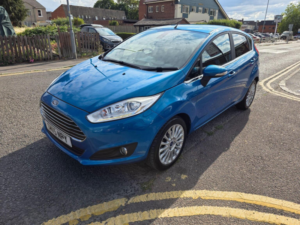 2015 Ford Fiesta 1.0t Ecoboost Titanium Euro 5 (s/s) 5dr in Blue — image 3