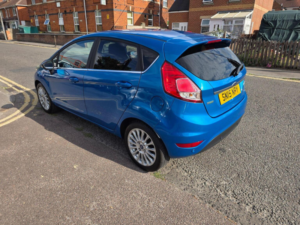 2015 Ford Fiesta 1.0t Ecoboost Titanium Euro 5 (s/s) 5dr in Blue — image 4