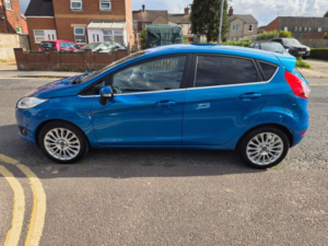 2015 Ford Fiesta 1.0t Ecoboost Titanium Euro 5 (s/s) 5dr in Blue — image 5