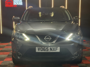 2015 Nissan Qashqai 1.5 Dci Tekna in Grey — image 4