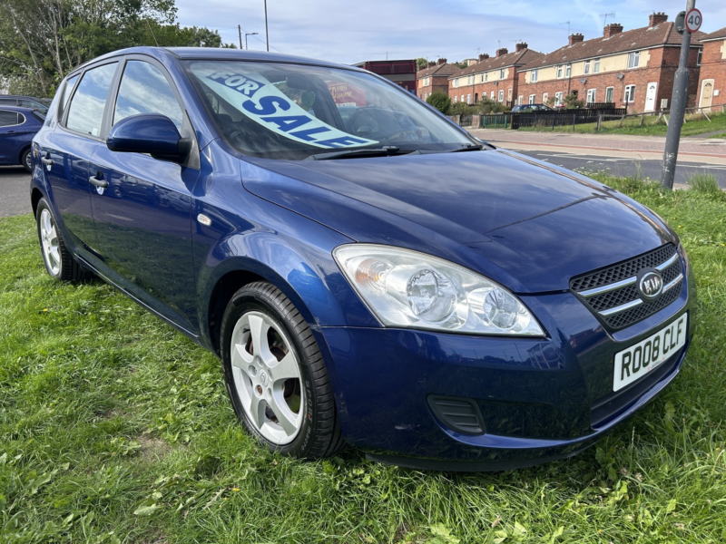2008 Kia Ceed 1.4 Sr Special Edition in Blue — image 1