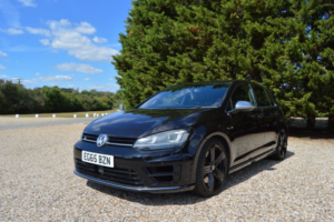 2015 Volkswagen Golf 2.0 Tsi Bluemotion Tech R in Black — image 2
