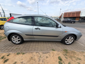 2002 Ford Focus 1.6i 16v Silver 3dr in Silver — image 5