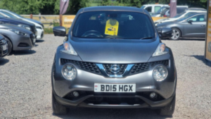 2015 Nissan Juke 1.6 Tekna Xtron Euro 5 5dr in Grey — image 4
