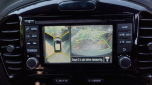 2015 Nissan Juke 1.6 Tekna Xtron Euro 5 5dr in Grey — image 5