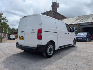 2020 Citroen Dispatch 1.5 Bluehdi 1000 Enterprise M Fwd 2 Euro 6 (s/s) 6dr in White — image 3